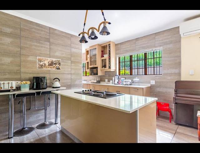 3 BEDROOM TOWNHOUSE FOR SALE IN CHASE VALLEY